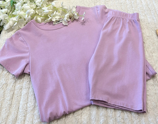 Lilac shorts and T-shirt