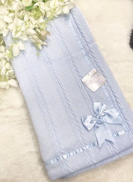Baby blue blanket with bow